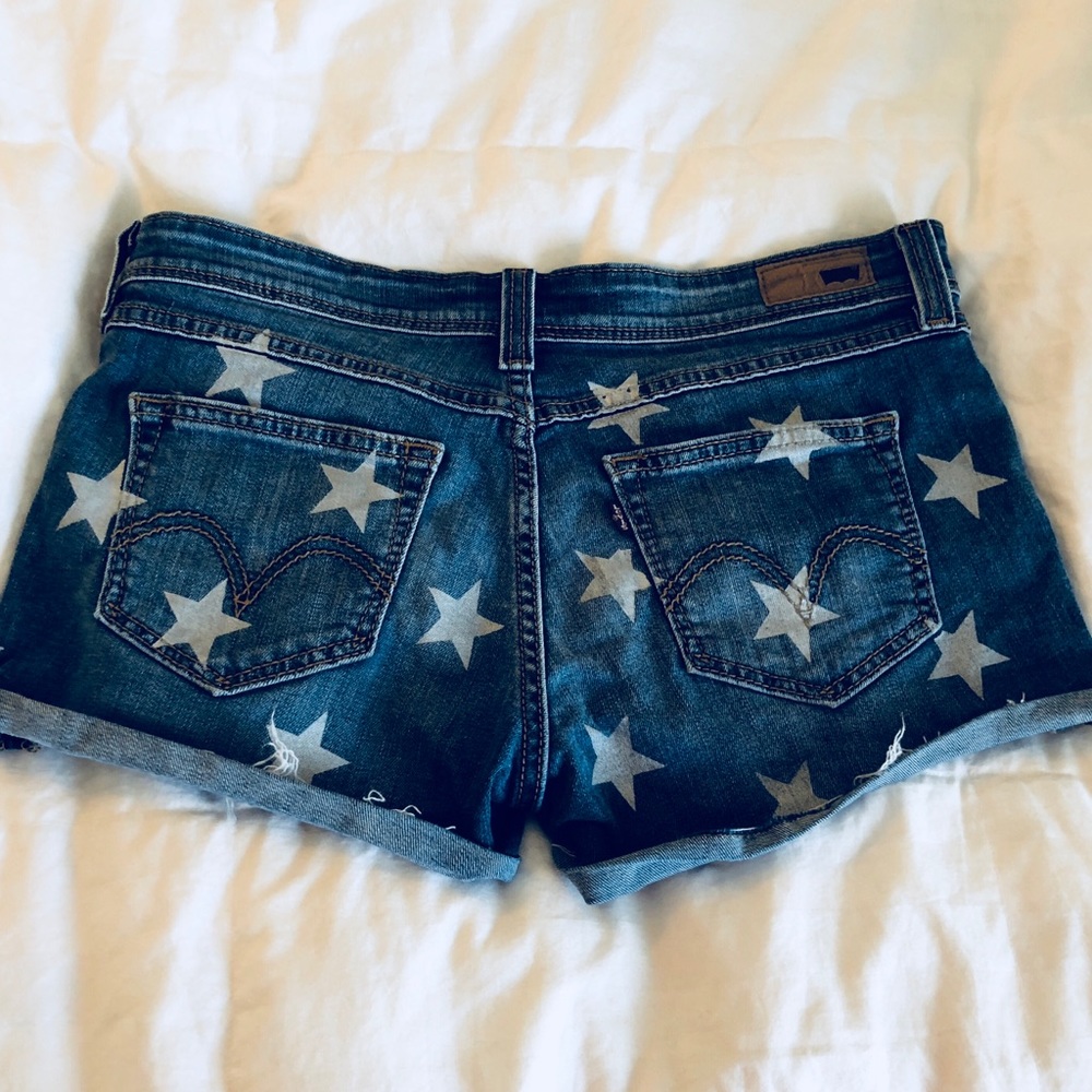 Levi’s Jean Star Shorts